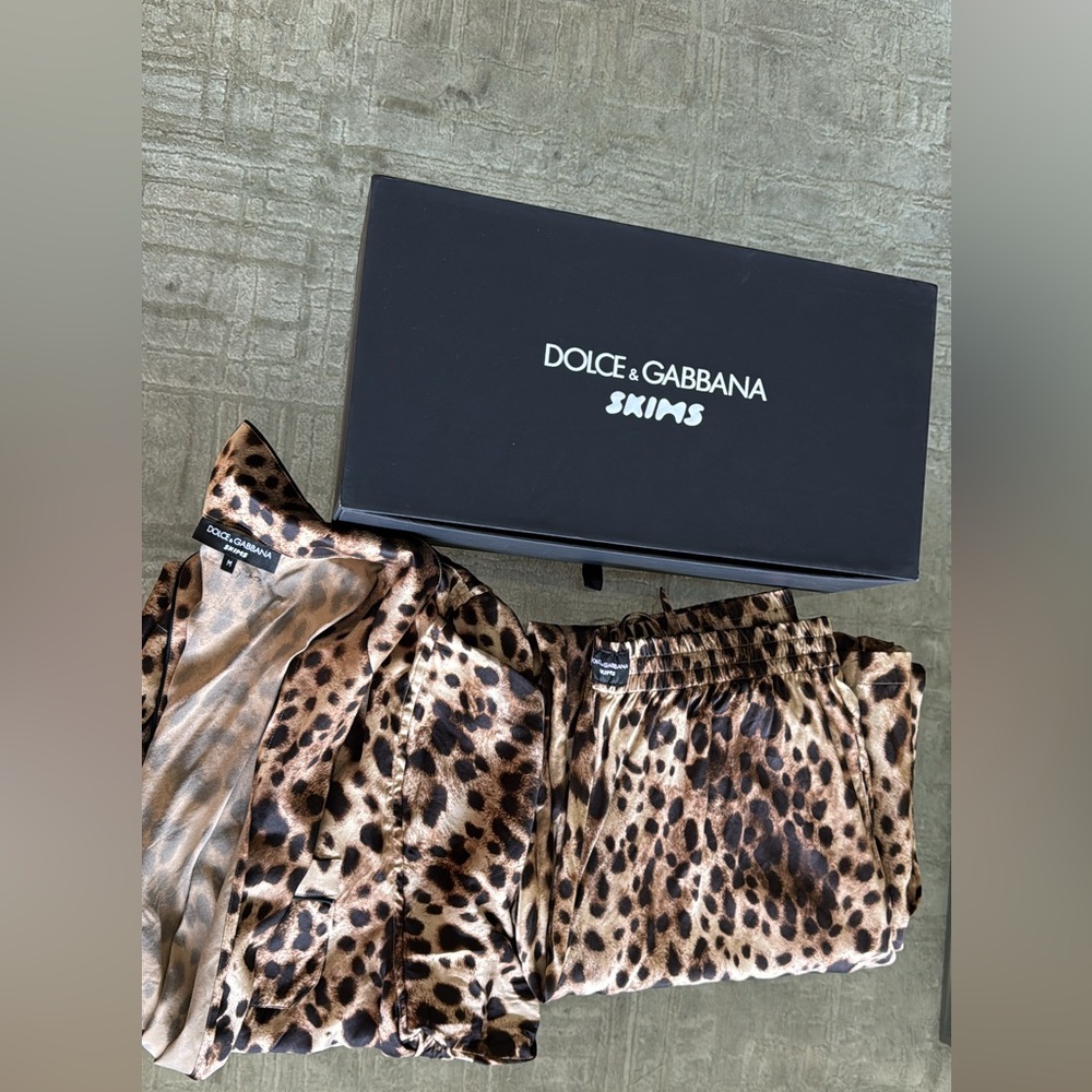 Dolce & Gabbana Leopard Print Ensemble